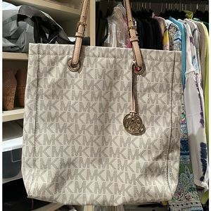 Michael Kors Tote
